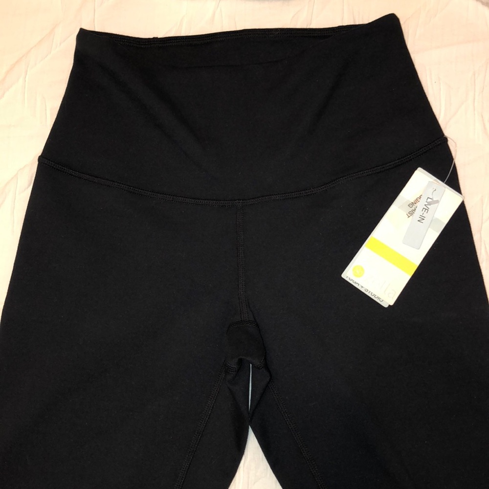 HIGH-WAISTED ZELLA LEGGINGS